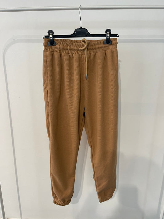 pantalone garzato da uomo color cammello