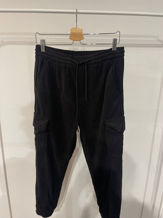 pantalone uomo velluto nero, elastico in fondo da uomo